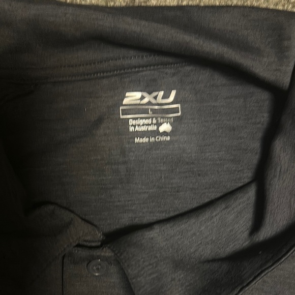 COPY - 2XU Men's Black Polo Shirt - Picture 3 of 3